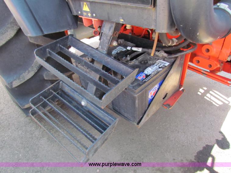 image for item G4787 1999 New Holland TS100 tractor