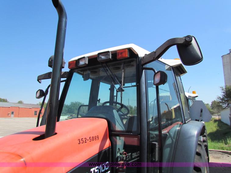 image for item G4787 1999 New Holland TS100 tractor