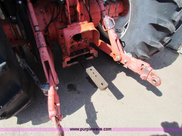 image for item G4787 1999 New Holland TS100 tractor