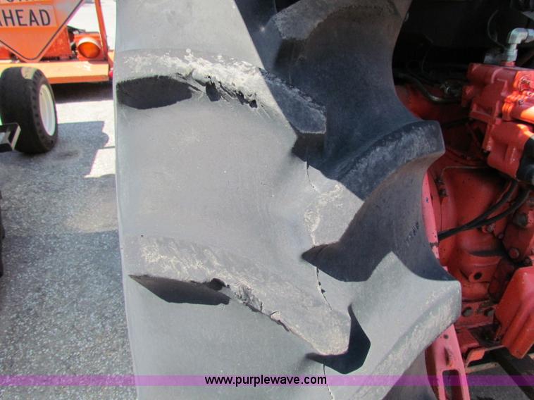 image for item G4787 1999 New Holland TS100 tractor