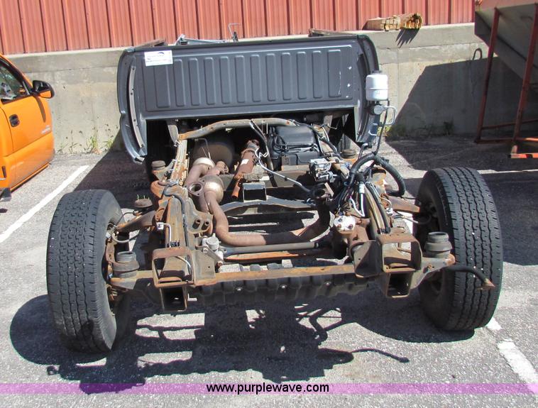 image for item G4789 2002 Chevrolet 2500 HD chassis