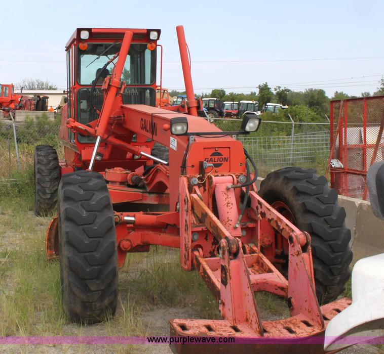 image for item G4790 1997 Galion 830B motor grader