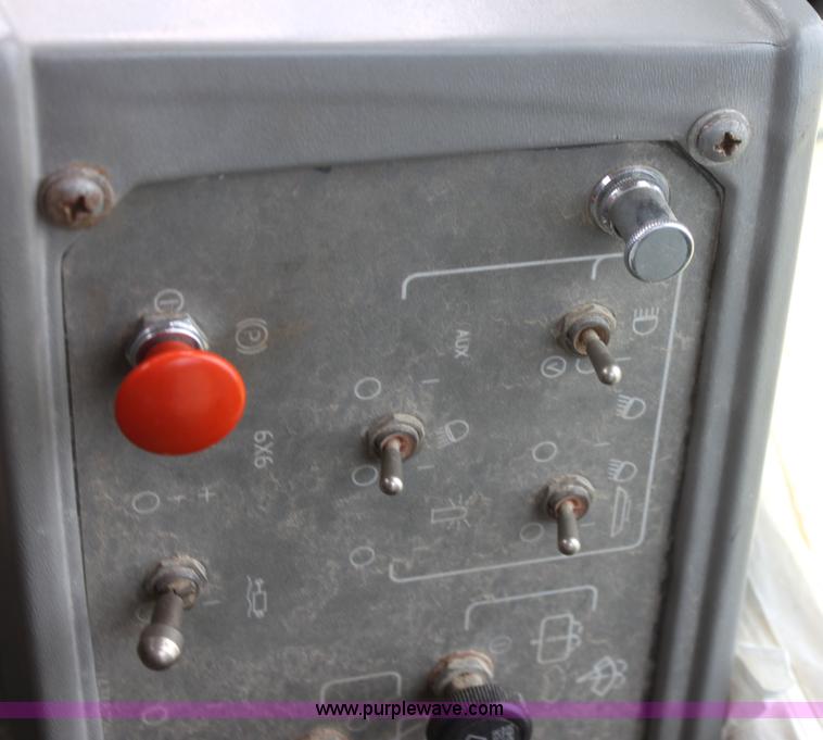 image for item G4790 1997 Galion 830B motor grader