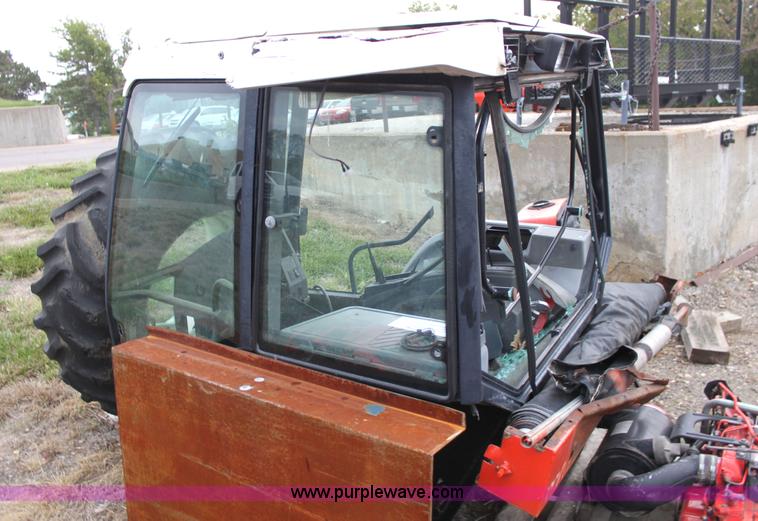 image for item G4792 1998 New Holland 6640SL tractor