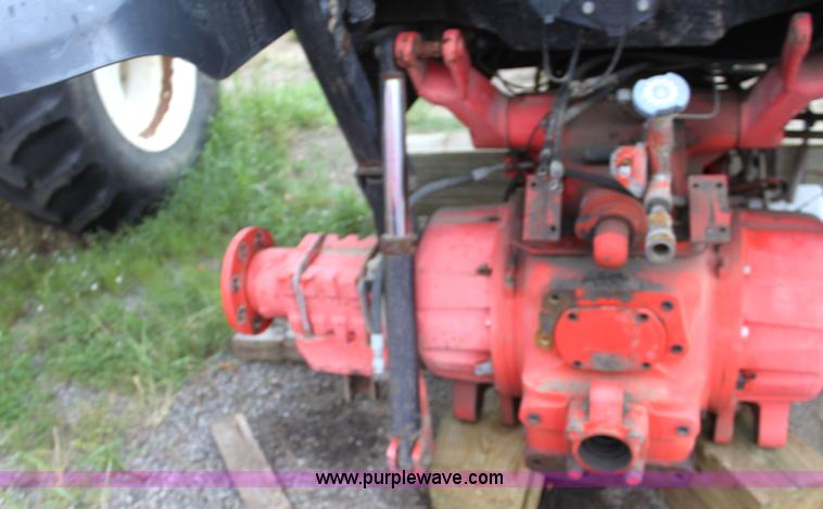 image for item G4793 1999 New Holland TS100 tractor