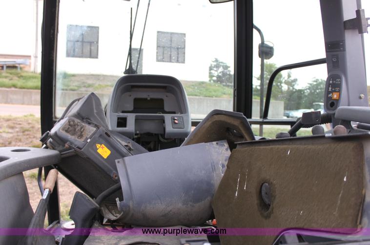 image for item G4793 1999 New Holland TS100 tractor