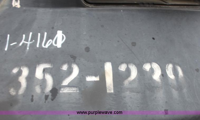 image for item G4793 1999 New Holland TS100 tractor