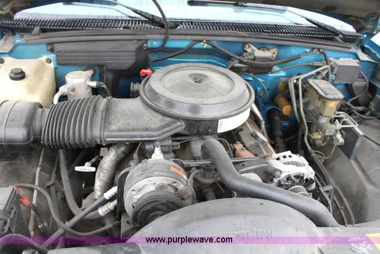 image for item G4794 1992 Chevrolet C3500 pickup truck