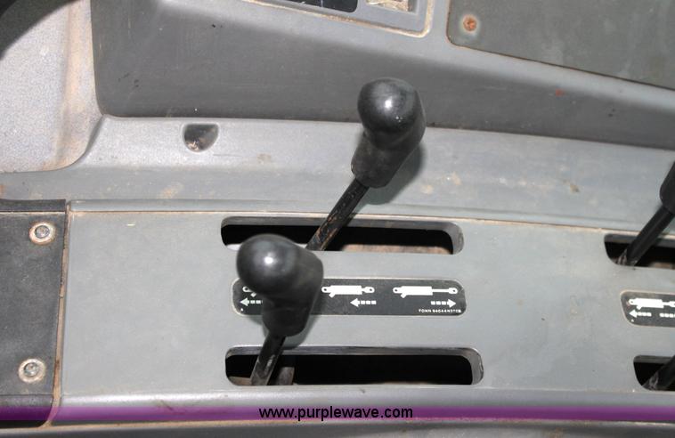 image for item G4795 1996 New Holland 6640SL tractor