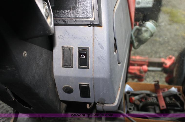 image for item G4795 1996 New Holland 6640SL tractor