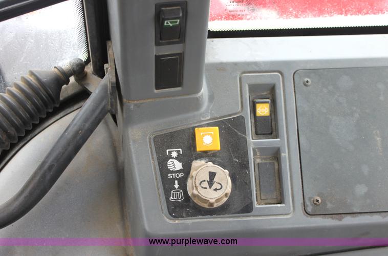 image for item G4813 1996 New Holland 6640SL tractor