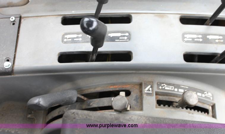 image for item G4813 1996 New Holland 6640SL tractor