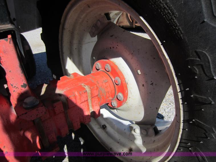 image for item G4814 1998 New Holland 6640SL tractor