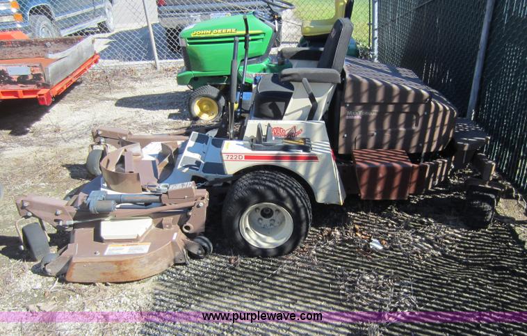image for item G4822 2004 Grasshopper 722-D2 lawn mower