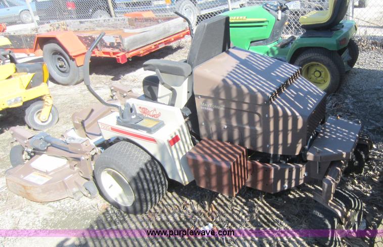 image for item G4822 2004 Grasshopper 722-D2 lawn mower