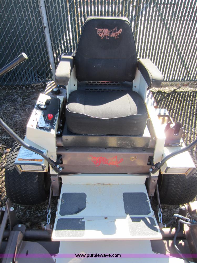image for item G4822 2004 Grasshopper 722-D2 lawn mower