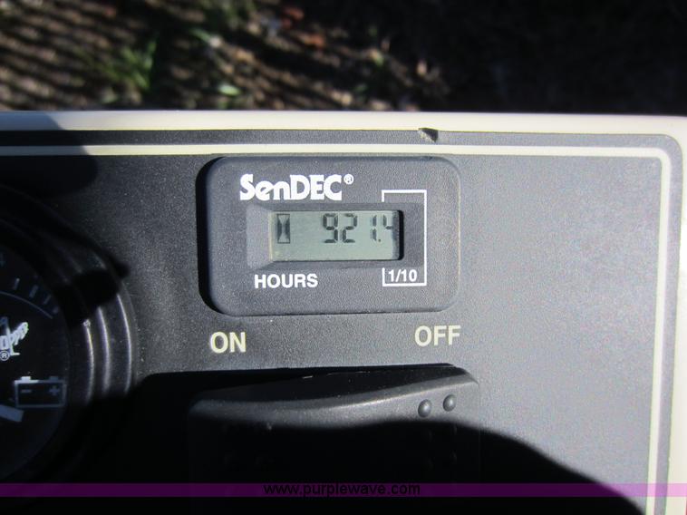 image for item G4822 2004 Grasshopper 722-D2 lawn mower