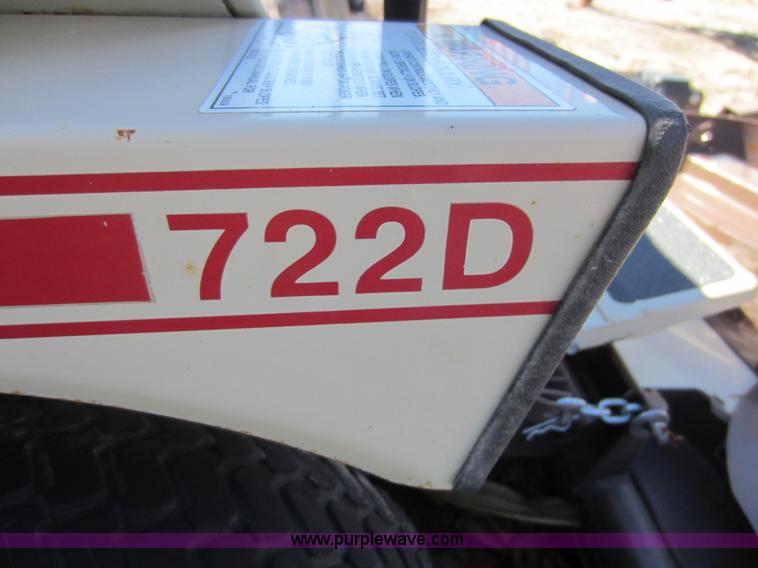image for item G4822 2004 Grasshopper 722-D2 lawn mower