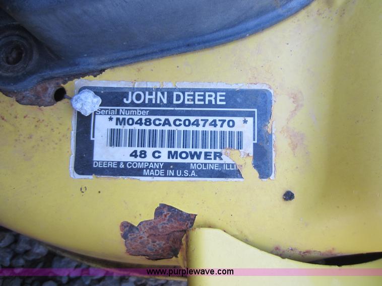 image for item G4823 2001 John Deere 325 lawn mower