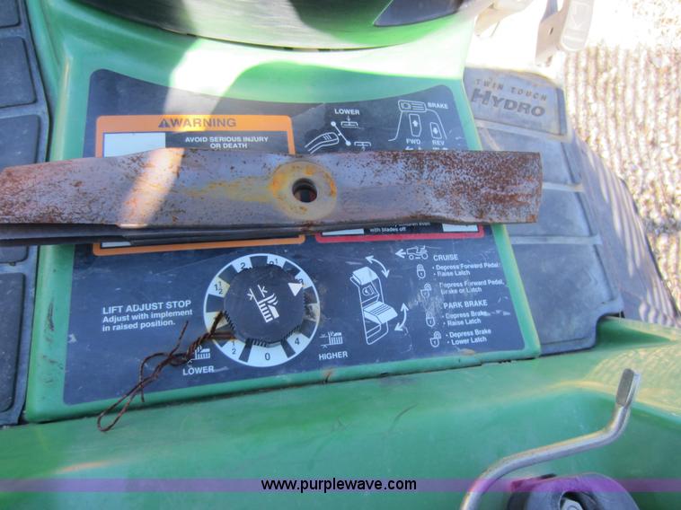 image for item G4823 2001 John Deere 325 lawn mower