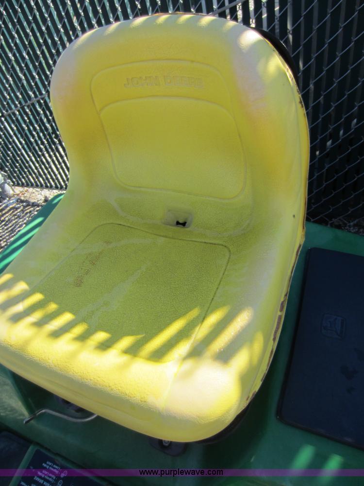 image for item G4823 2001 John Deere 325 lawn mower