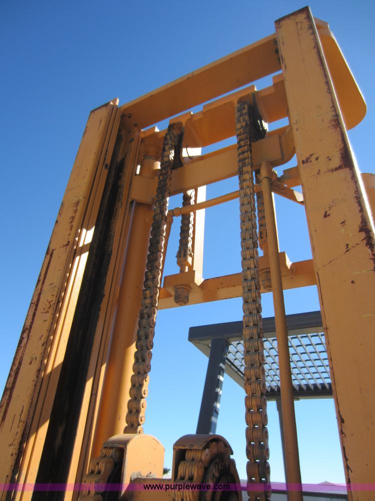 image for item G4824 1995 Case 586E forklift