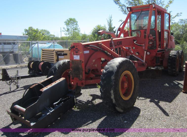image for item G4825 1995 Galion 830 motor grader