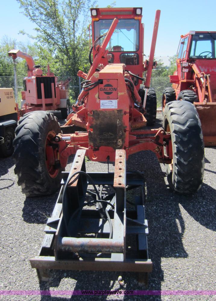 image for item G4825 1995 Galion 830 motor grader