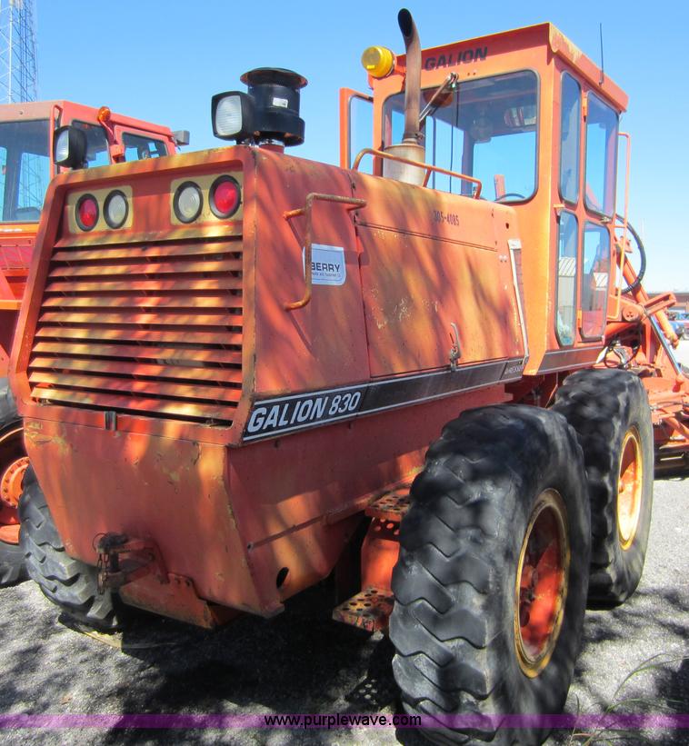 image for item G4825 1995 Galion 830 motor grader