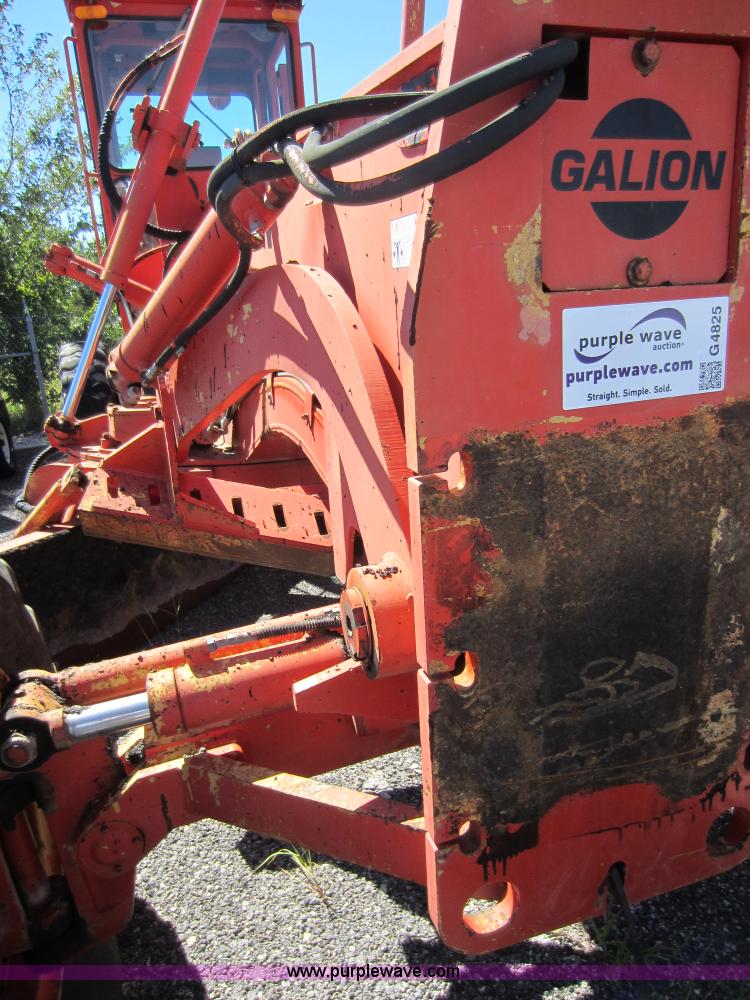 image for item G4825 1995 Galion 830 motor grader