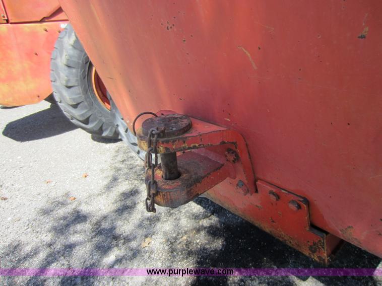 image for item G4825 1995 Galion 830 motor grader