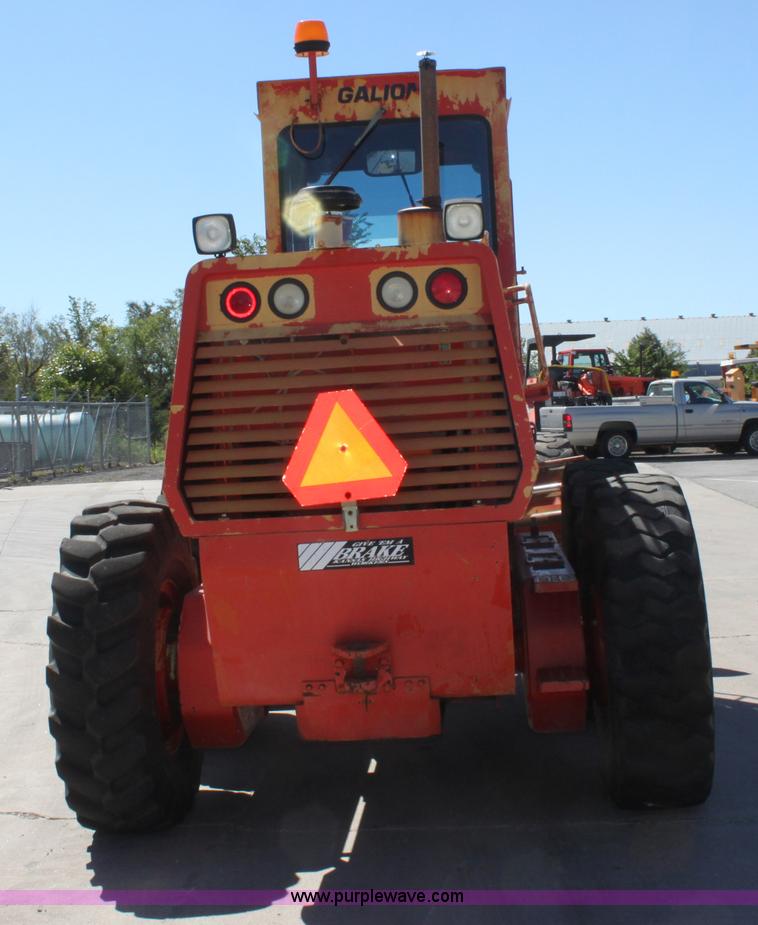image for item G4826 1995 Galion 830 motor grader