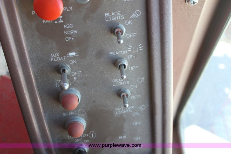 image for item G4826 1995 Galion 830 motor grader