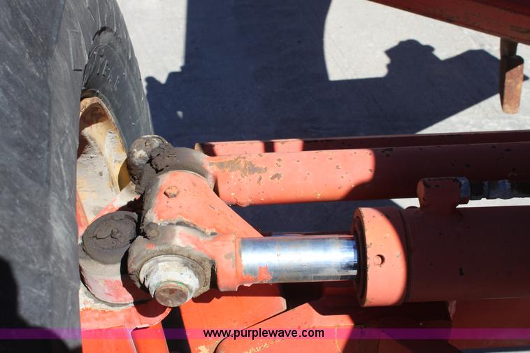 image for item G4826 1995 Galion 830 motor grader