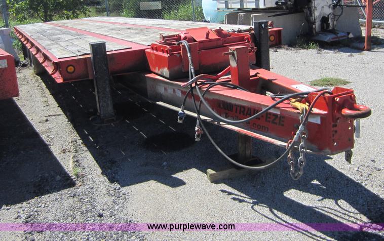 image for item G4827 2005 Trail-Eze TE401 trailer