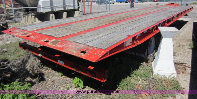 image for item G4827 2005 Trail-Eze TE401 trailer
