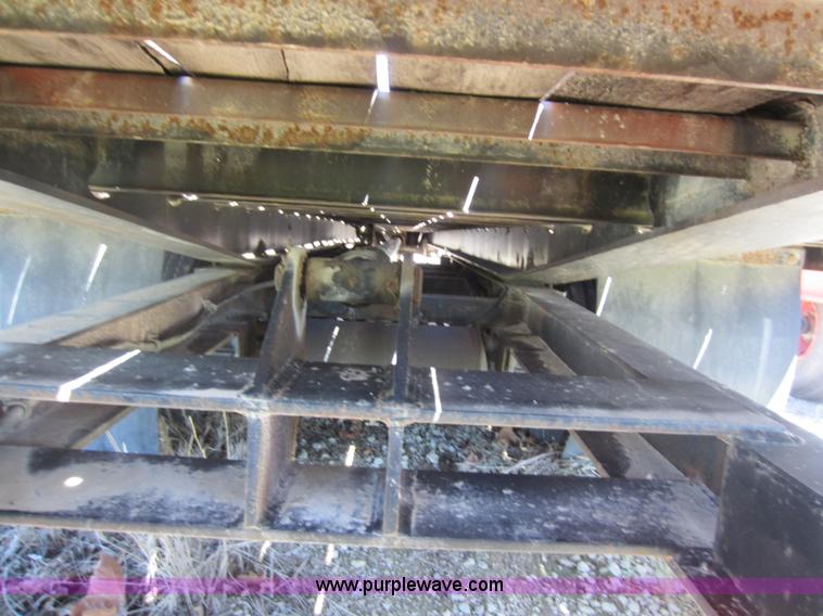 image for item G4827 2005 Trail-Eze TE401 trailer