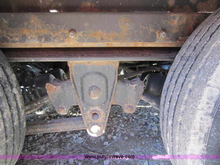 image for item G4827 2005 Trail-Eze TE401 trailer