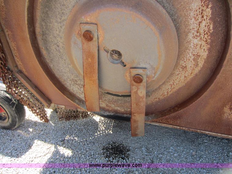 image for item G4832 2001 Schulte XH1500 batwing rotary mower