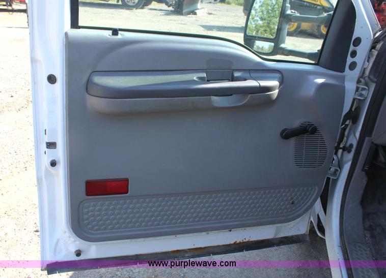 image for item G4847 2000 Ford F350 XL Super Duty pickup truck