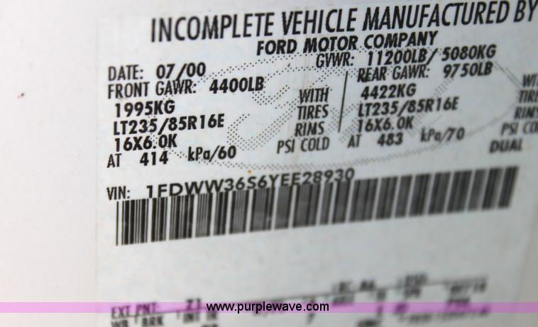 image for item G4847 2000 Ford F350 XL Super Duty pickup truck