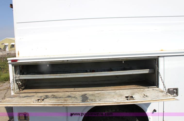 image for item G4847 2000 Ford F350 XL Super Duty pickup truck