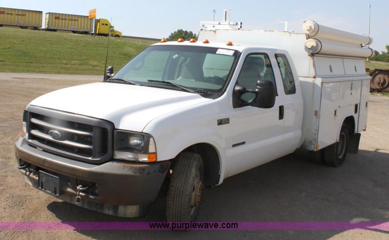 image for item G4850 2002 Ford F350 Super Duty pickup truck