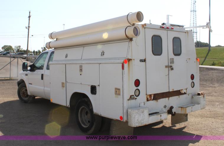 image for item G4850 2002 Ford F350 Super Duty pickup truck