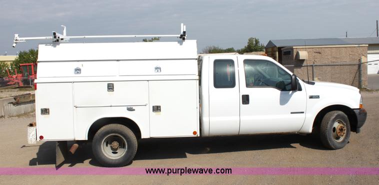image for item G4850 2002 Ford F350 Super Duty pickup truck