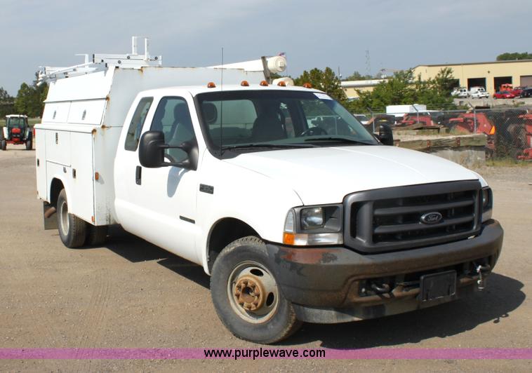 image for item G4850 2002 Ford F350 Super Duty pickup truck