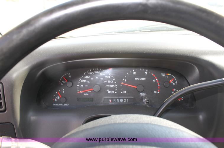 image for item G4850 2002 Ford F350 Super Duty pickup truck