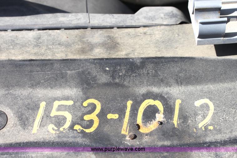 image for item G4850 2002 Ford F350 Super Duty pickup truck