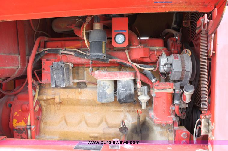 image for item G4851 1991 John Deere 670B motor grader