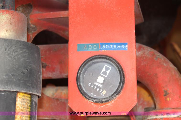 image for item G4851 1991 John Deere 670B motor grader